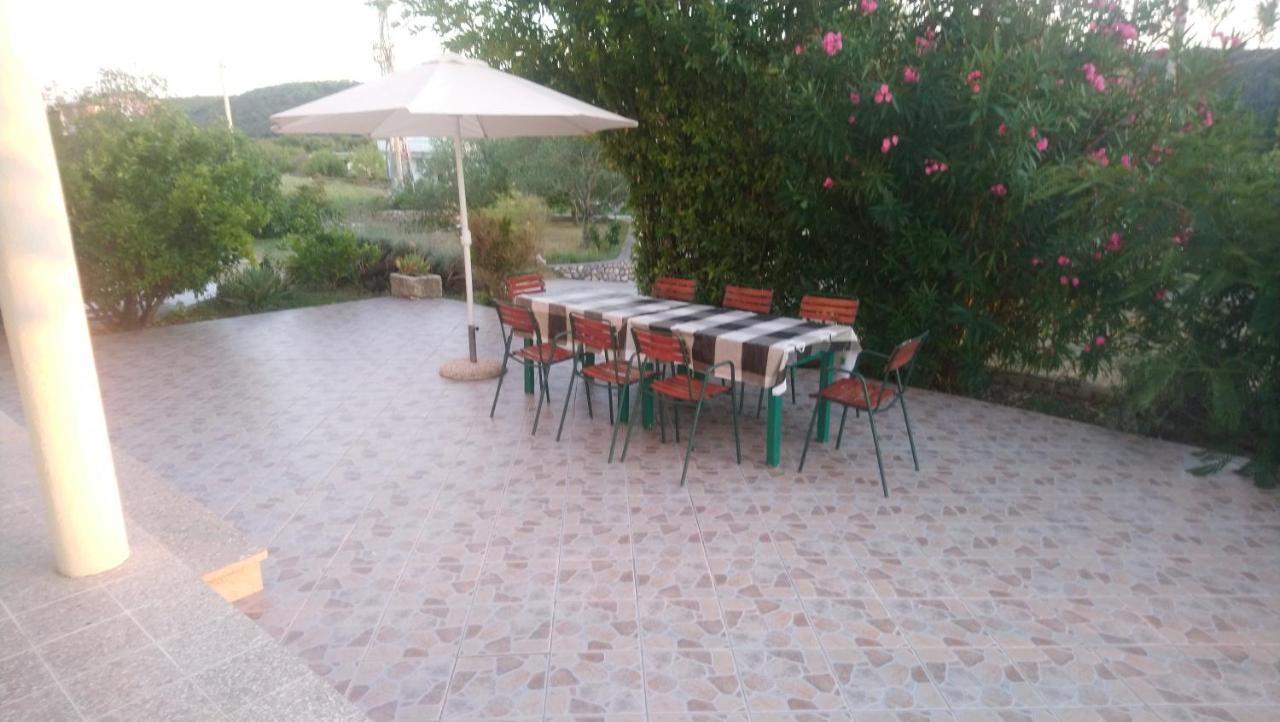 Apartment Vidas Kampor Ngoại thất bức ảnh